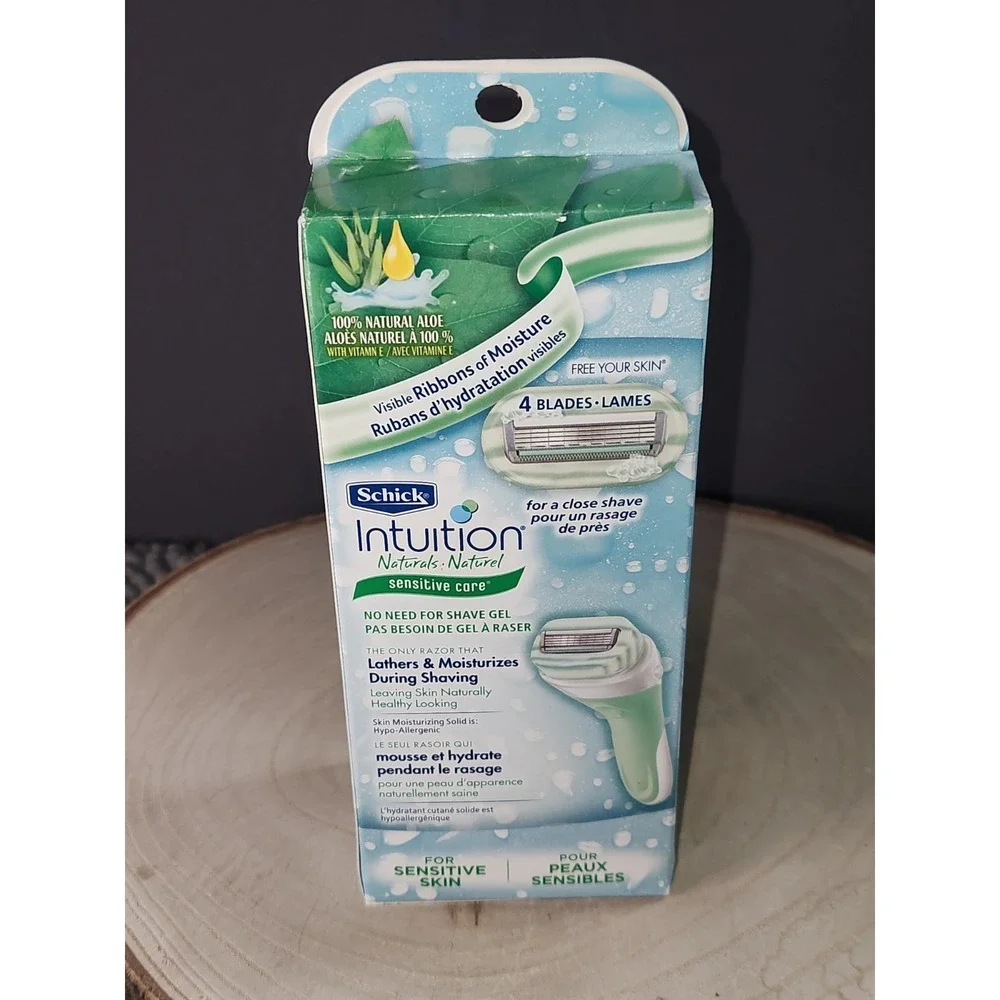 Schick Intuition Sensitive Care Organic Aloe Razor + 2 Razor‎ Blade Refills~NOS